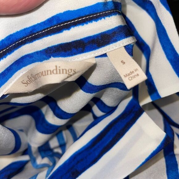 Soft Surroundings Blue and White Silk Tie Front Shirt Small - Picture 3 of 4